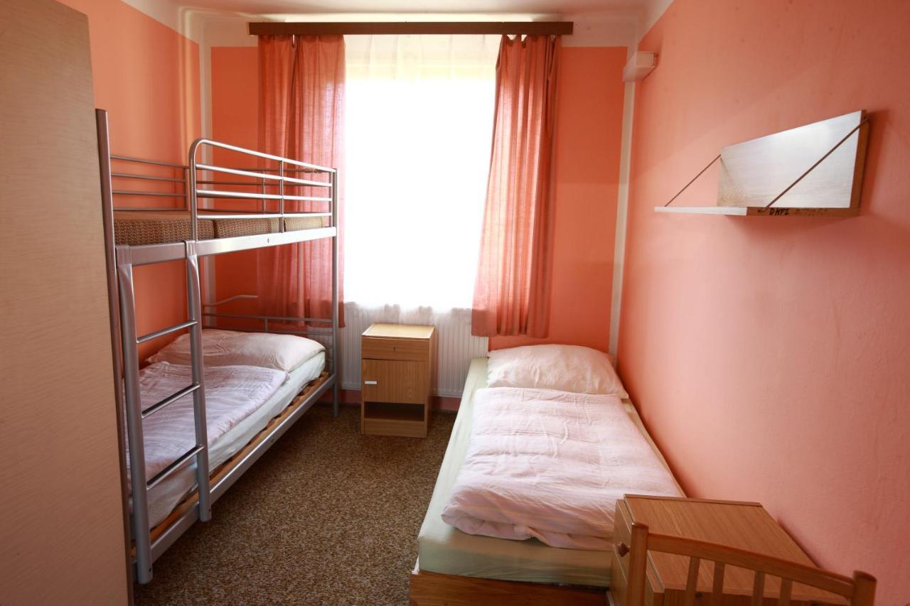 Hotel Slavie Klášterec nad Ohří Buitenkant foto